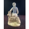 Image 3 : Lladro Porcelain Figurine Girl with Roses 8 Inch