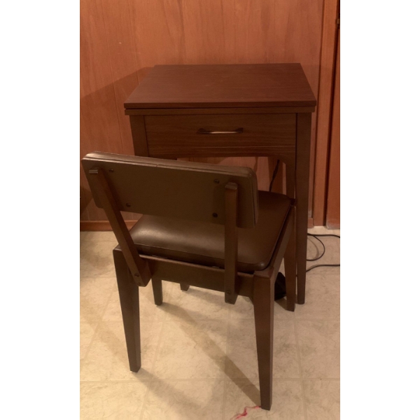 Sewing Essentials - Vintage Singer Sewing Machine 22x32 ( Hinge Needs Repair)