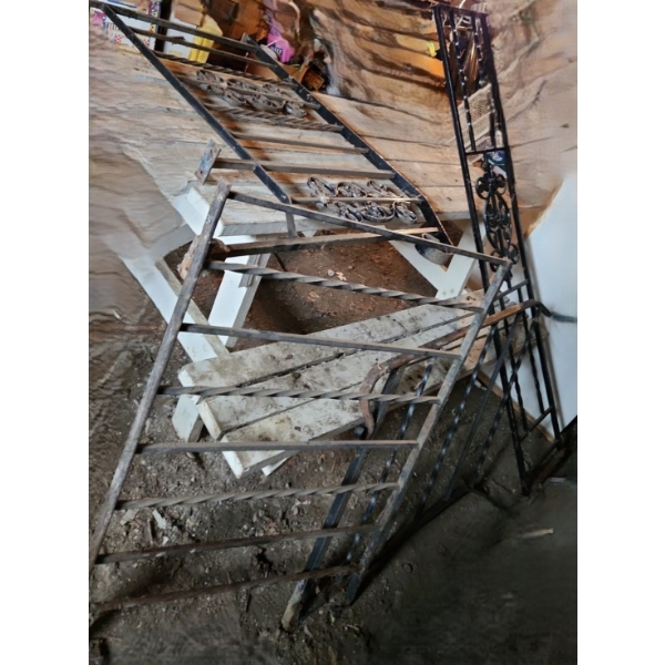 Metal Panel 70 X 15, Also Includes 2 Metal Stair Railing Sections