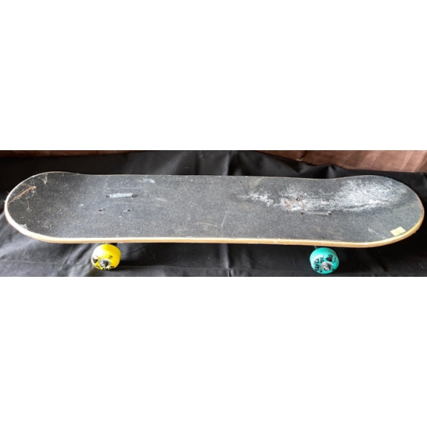 Maple Skateboards 31" Masters Series Complete Skateboard