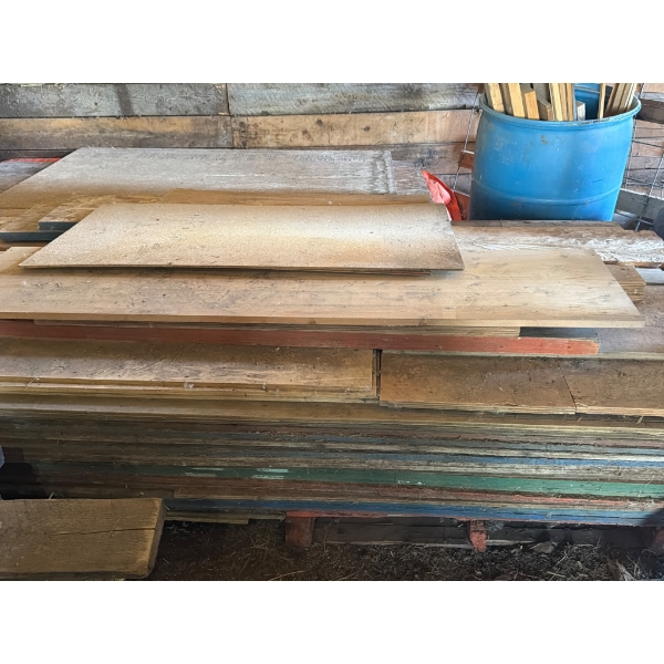 Plywood in Assorted Sizes