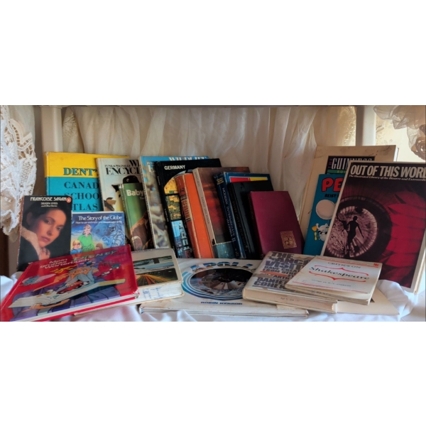 Assorted Book Collection - Commen Curiosities & Educational 