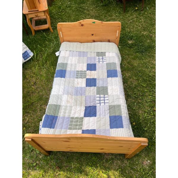 Oak Toddler Bed L54 W31 H36