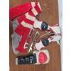 Image 2 : Hockey Gear Set with Gloves, Shin Guard, Socks, and Blade Holders