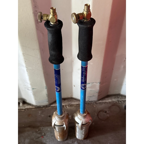 Pair Of 3 Foot Tiger Torches By Westorch Manufacturing 