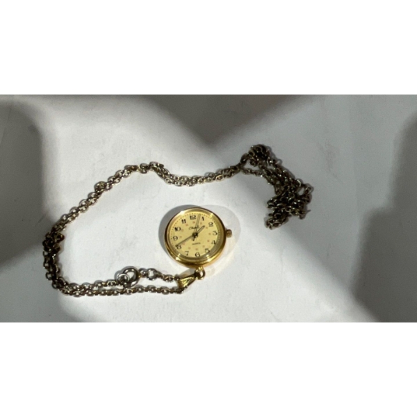 Chateau Quartz Watch (not running)