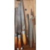Image 6 : Hand Tools Lot: Saws, Level, Hammer, Screwdrivers, Files