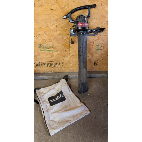 TORO Super Blower Vac w/ Dust Bag 
