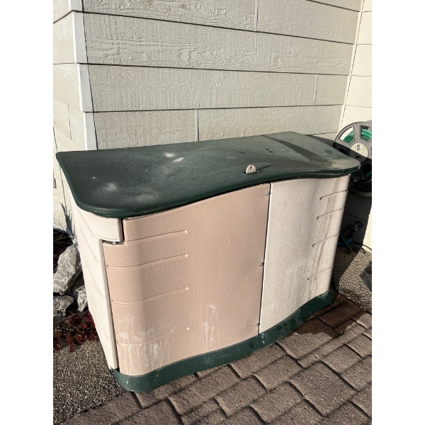 Rubbermaid storage container with patio table chairs cushions