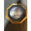 Image 5 : 4 Canada Remembers Porcelain Plates with Frames