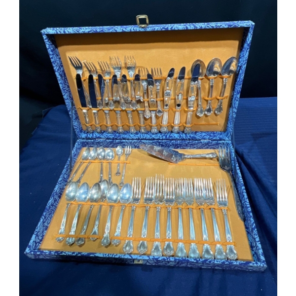 Wood Box of Sterling Silver Flatware 1,568.6g