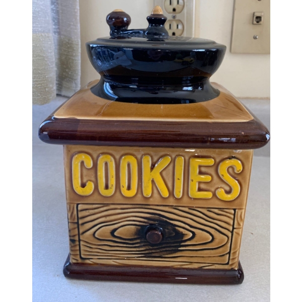 Antique Inspired Cookie Jar 12T
