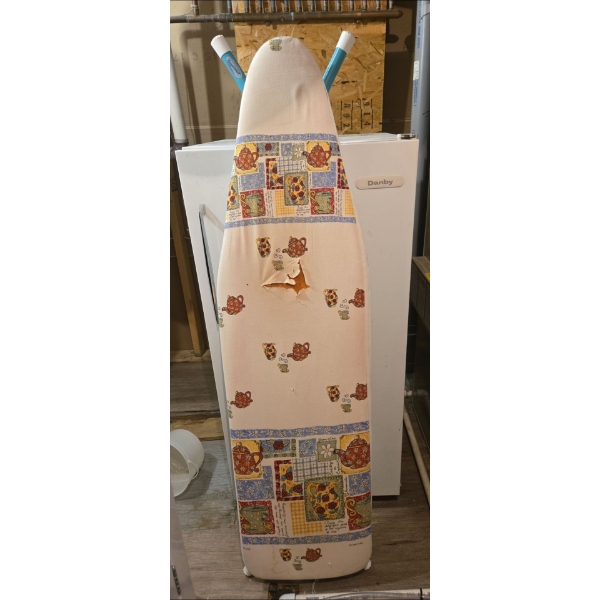 Danby Vintage Fridge Model No. DW 721 (23W, 21D, 47T) w/ Vintage Ironing Board 