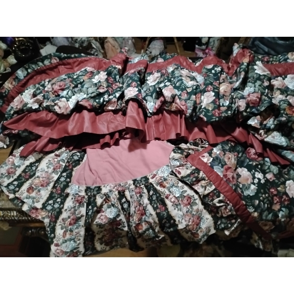 Lux Floral Curtains w/ Matching Bed Linens