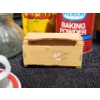 Image 5 : Charming Vintage Baking Brand Containers and Utensils for a Retro Splash in Your Home