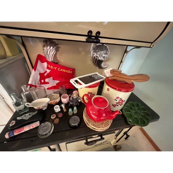 vintage tins, beautiful, handmade, red teapot vintage medicine bottles, Harley Davidson glass case v