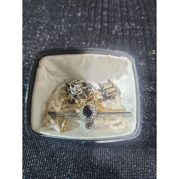 Elegant Assorted Jewellery