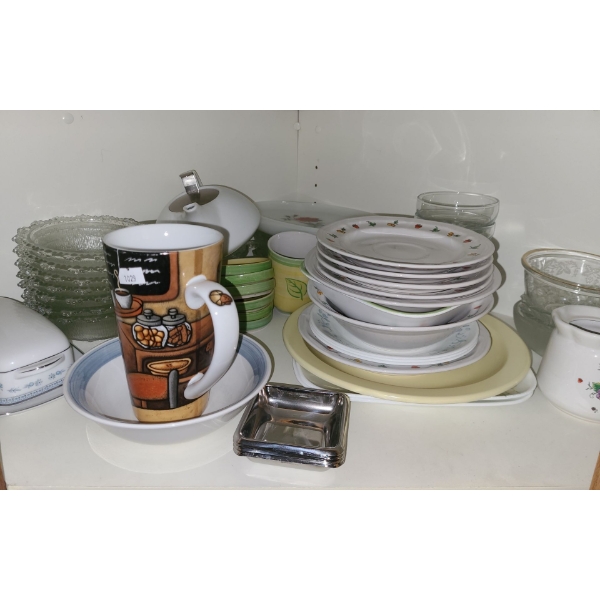 Assorted Kitchenware Includes: Plates, Bowls and More!