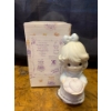 Image 1 : Precious Moments Figurine & Cookie Cutter 5T
