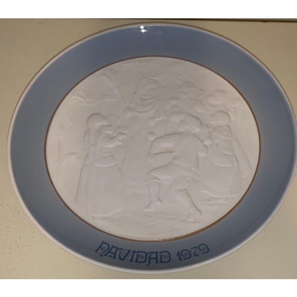 LLADRO Navidad 1979 Porcelain Plate - 8W