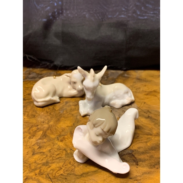 LLADRO Porcelain - 3 Piece Set Ornament Set 2T