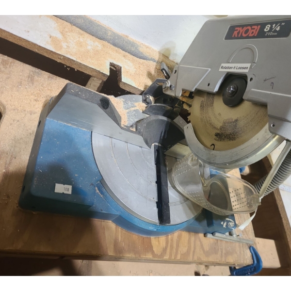  Ryobi 8 1/4" Compound Mitre Saw Model TS-200