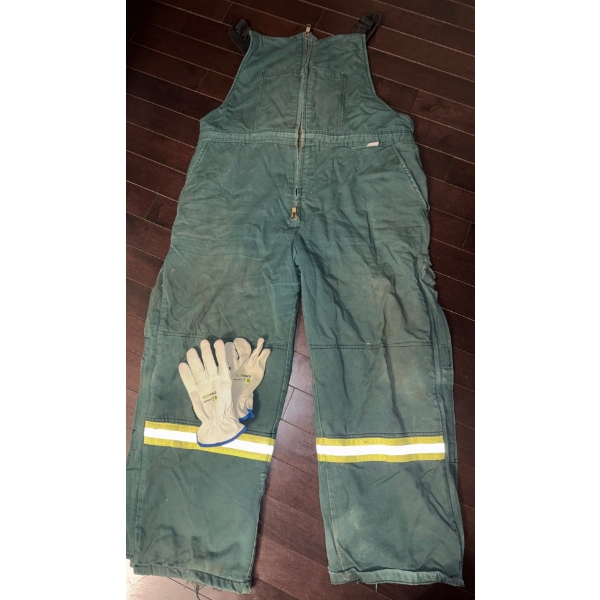 XXL Pair Of Insulated Work Wear Coveralls ++ Gloves