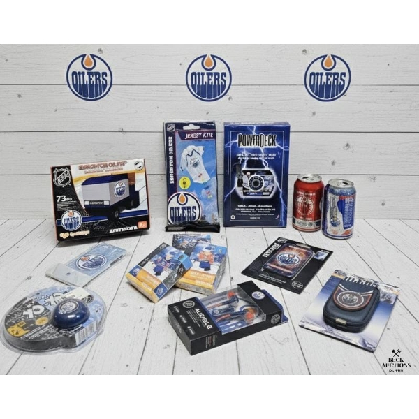 OYO Sports NHL Minifigures Featuring Edmonton Oilers Players.  The Figures Are Milan Lucic And Oscar