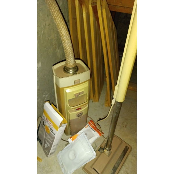 Vintage Electrolux Vacumm Cleaner W/ Supplie Of Bags