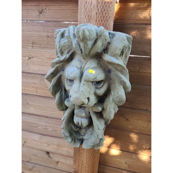 Decorative lion face , 14W, 23T