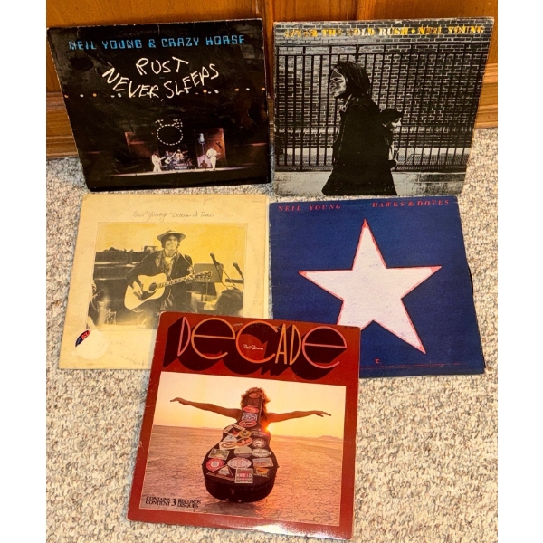 Vintage Vinyl Collection - Neil Young Hit Records 