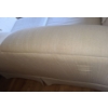 Image 4 : White 2 Seat Sofa 70 W, 35 D, 31 T 