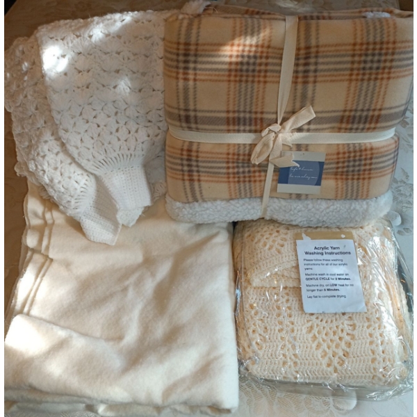 Lovely Linens - Blankets, M Size Turtleneck, and More 