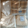 Image 1 : Lovely Linens - Blankets, M Size Turtleneck, and More 