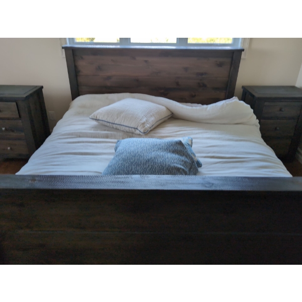 Wooden King Size Bed Includes Matress, 2 Boxsprings, Blankets & Pillows - Headboard 49H