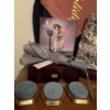 Image 2 : LLADRO Accessory Collection - Tote, Stands/Bases, Umbrella, Booklets, More