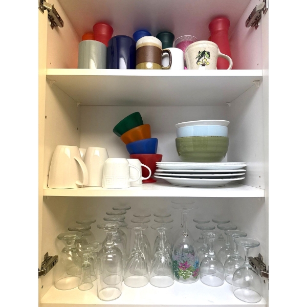 Cupboard Contents - Assorted Dishes & Glassware