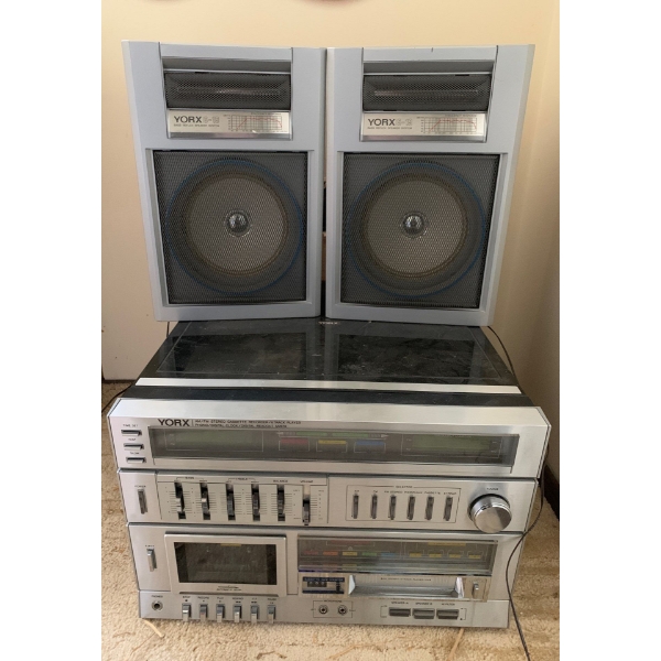 Yorx - Multi Function Turntable w/ Speakers S-19 - 8Track Cassette Recorder Radio