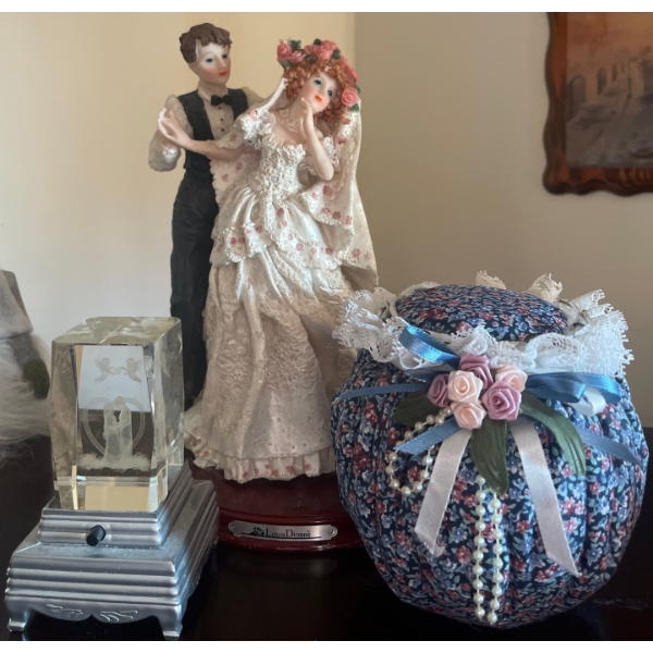 Desk Decor Cinched Fabric Trinket Box 5.5T Dancing Duo Figurine & More