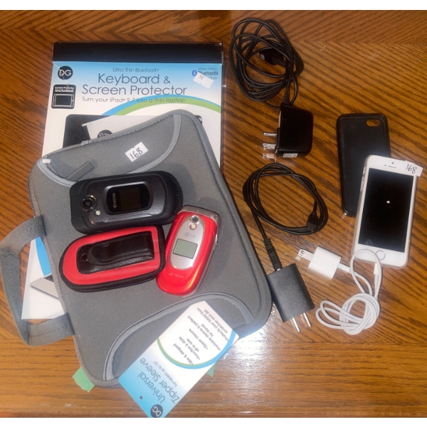 Iphone 6 (NOT tested) Plus Vintage Flip Phones & Cases w/ Screen Protector & Keyboard for A Tablet