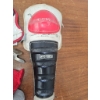 Image 4 : Hockey Gear Set with Gloves, Shin Guard, Socks, and Blade Holders