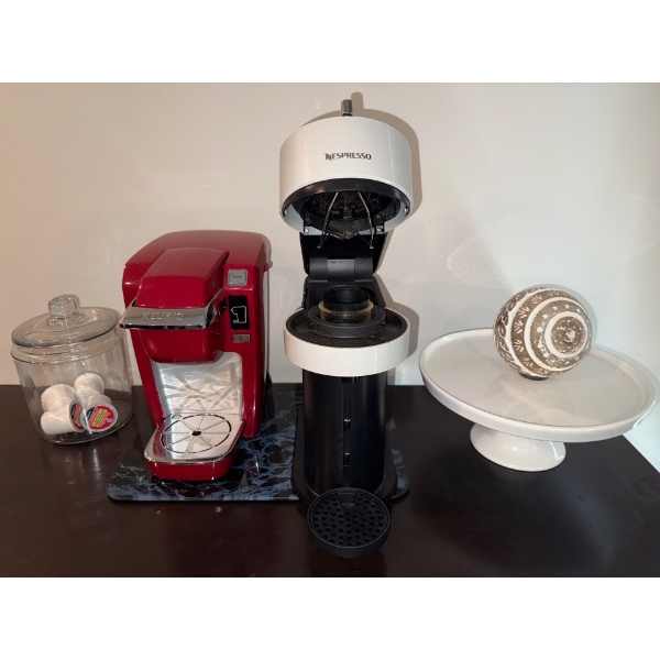 Nespresso & Keurig Coffee/Espresso Machines w/ Decor