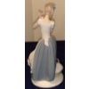 Image 3 : LLADRO Cecelia The Carnation Maiden Fine Porcelain Figure  - 4W, 5D, 11T 