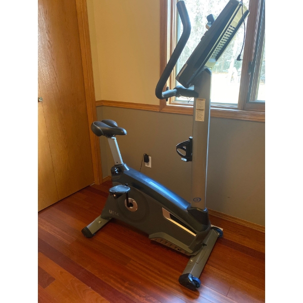 Nautilus U616 Upright Exercise Bike - Tested 