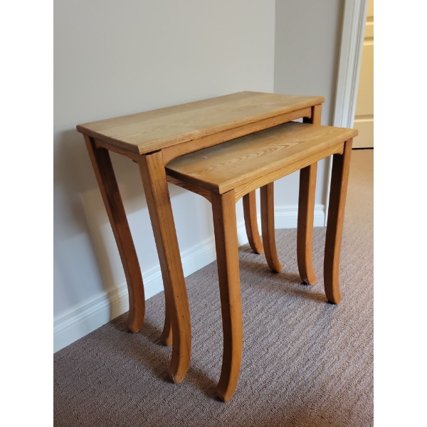 Mid Century Oak Nesting Tables 24T (2 Count)