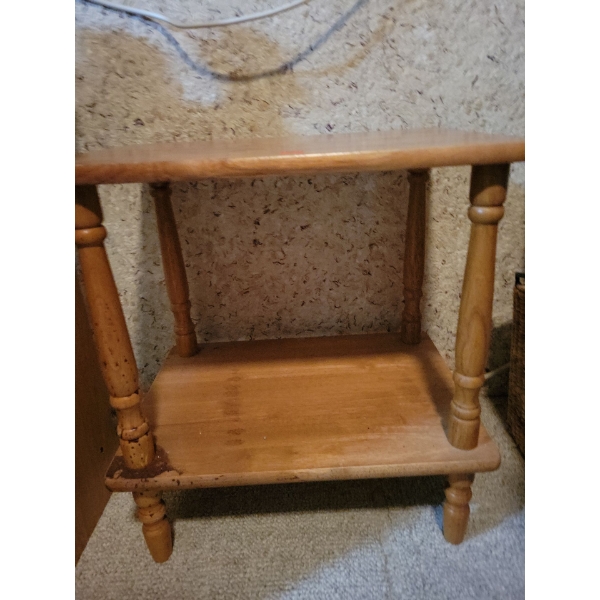 Oak Two Tier End Table 18x13x20