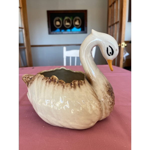  Rare Medalta swan pottery in great condition.