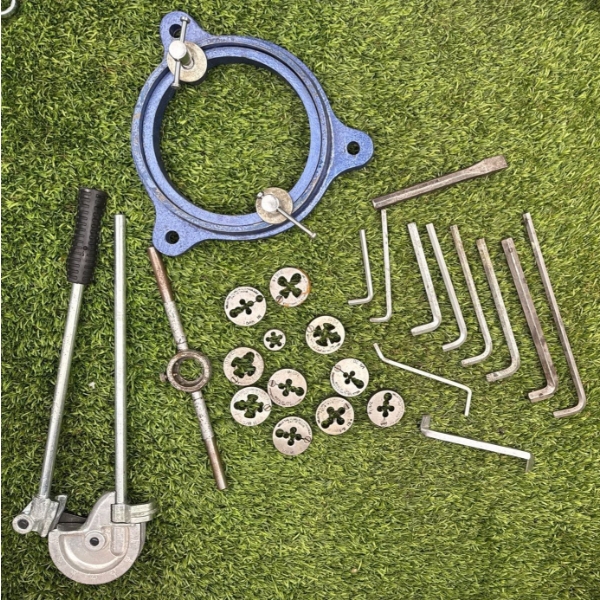 Comprehensive Tap & Die Set w/ Sealey Swivel Base 