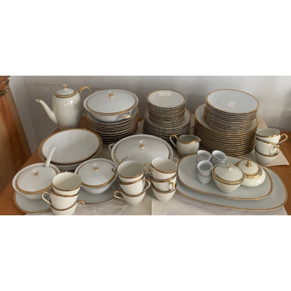 China Collection - 12 Place Settings Bavaria Gold Trim