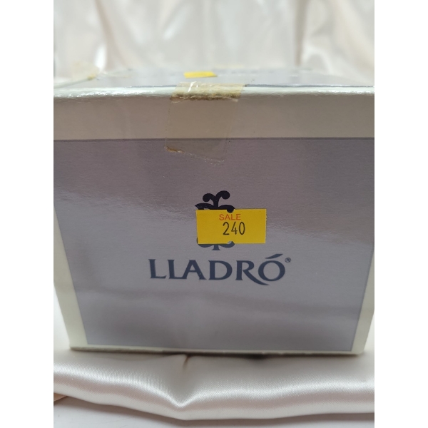 LLADRO Porcelain - 1991 Christmas Ball 3.5T